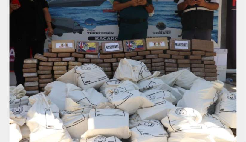 Mersin'de 5 bin 878 operasyonda, 1 ton 25 kilogram uyuturucu ele geçirildi - Mersin haber