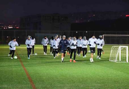 Trabzonspor, Basel maç hazrlklarna balad