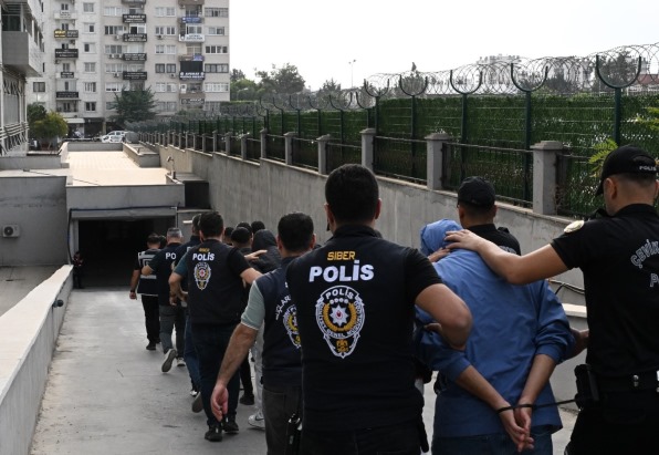 Mersin'de 7,6 milyar işlem hacimli yasa dışı bahis operasyonu; 17 tutuklama