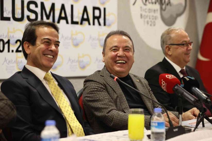 Böcek: Antalya'dan tayin isteme haberleri beni üzüyor - Antalya haber