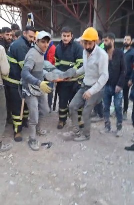 Batman'da beton parçaları inşaat işçilerinin üzerine düştü: 1 ölü, 1 yaralı
