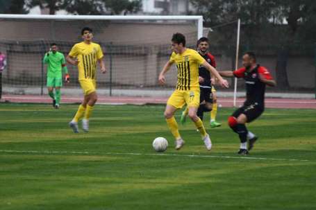 TFF 2 Lig: Tarsus dman Yurdu: 0 - Anagold 24 Erzincanspor: 4
