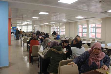 17 Austos felaketini yaayan Kocaeli'de kaplar depremzedeler için açld