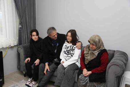 Serdivan'da kaplar depremzedeler için açld