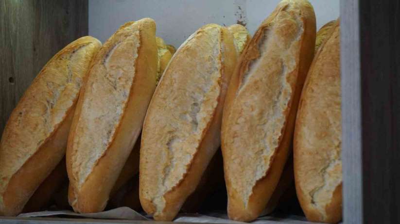 Edirne'ye gelen depremzedelere destek olmak için ücretsiz ekmek uygulamas bala - Edirne haber