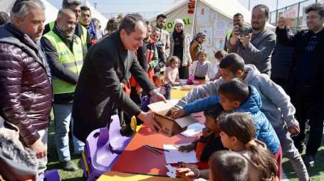 Erbakan, Hatay'da Bakanlar Soylu ve Koca ile görütü