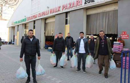 Amasyal pazarclardan depremzedeler için sebze-meyve kampanyas: Aclar payla