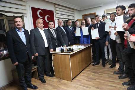 Mersin'de 150 genç MHP'ye katld