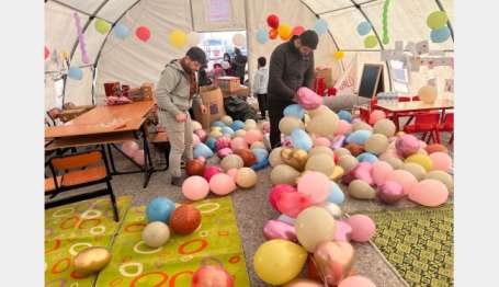 Depremzede çocuklarn yüzünde bir tebessüm olmak için Trabzon'dan geldiler