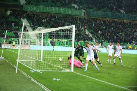 Sakaryaspor, eksi olan averajn ikinci devrede artya çevirdi