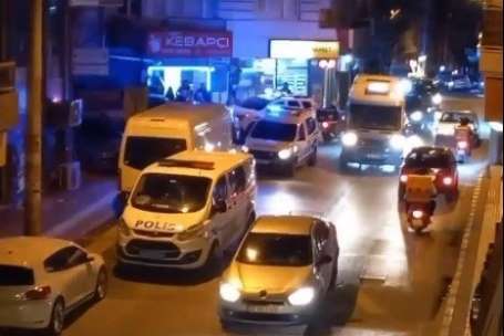 zmir'de 2 kiinin öldüü kavgada 2 tutuklama