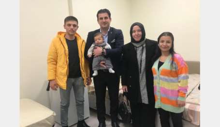 AK Partili Güngör, Denizli'ye gelen depremzedelerle bulutu