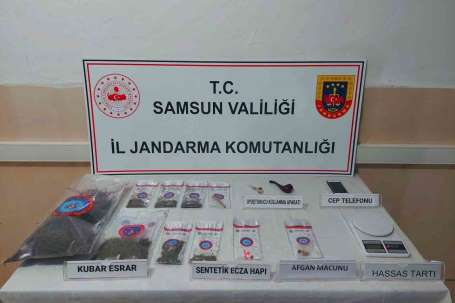 Samsun'da uyuturucu operasyonu: 3 gözalt