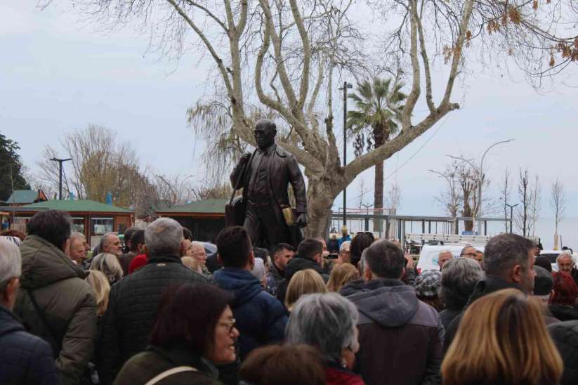 Uur Mumcu, Sinop'ta isminin verildii meydanda anld - Sinop haber
