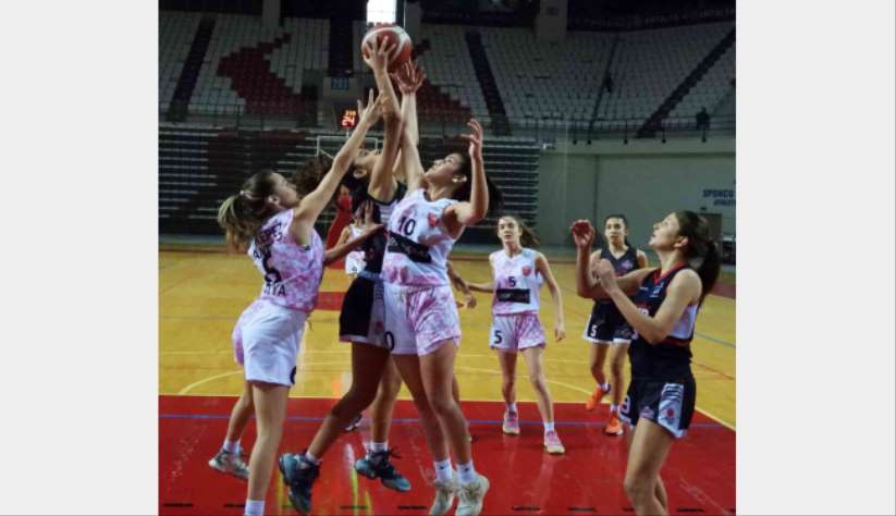 Kepez'in uzun kzlar Antalya ampiyonu oldu - Antalya haber