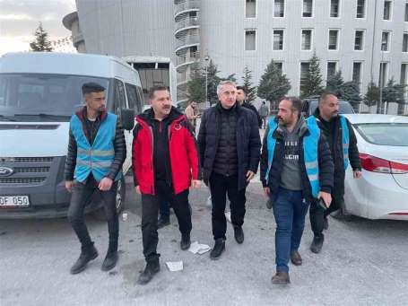 Bakan Ylmaz, Malatya'da ayak basmadk yer brakmad