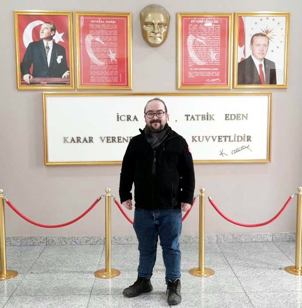 Engelli gen bir aylk maan depremzedelere balad