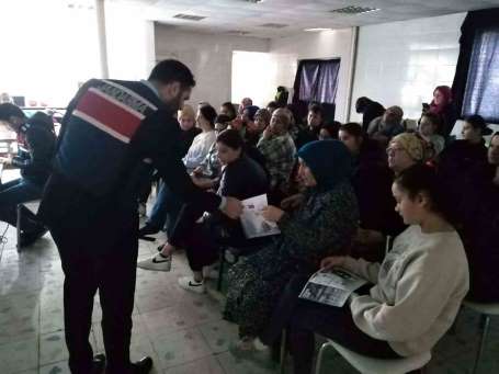 Sinop'ta En yi Narkotik Polisi Anne eitimi