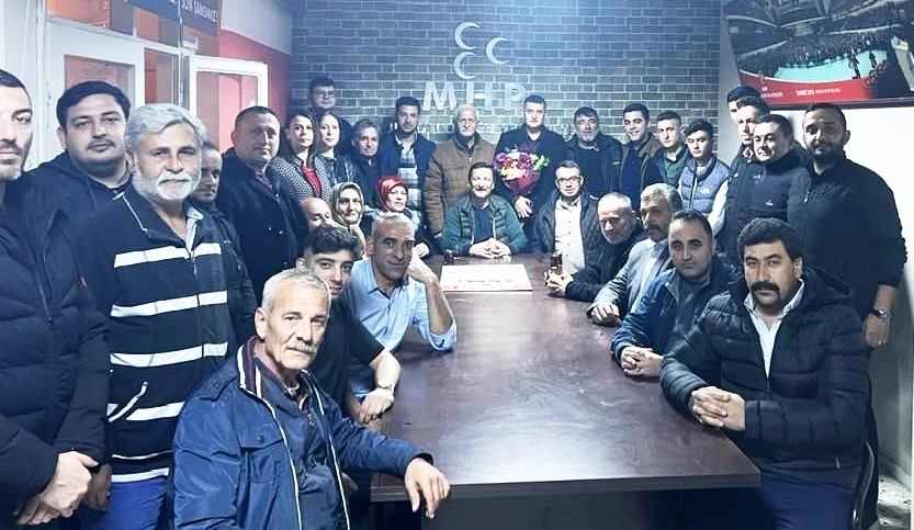 MHP Turgutlu le Tekilatndan isimsiz kahramanlara teekkr