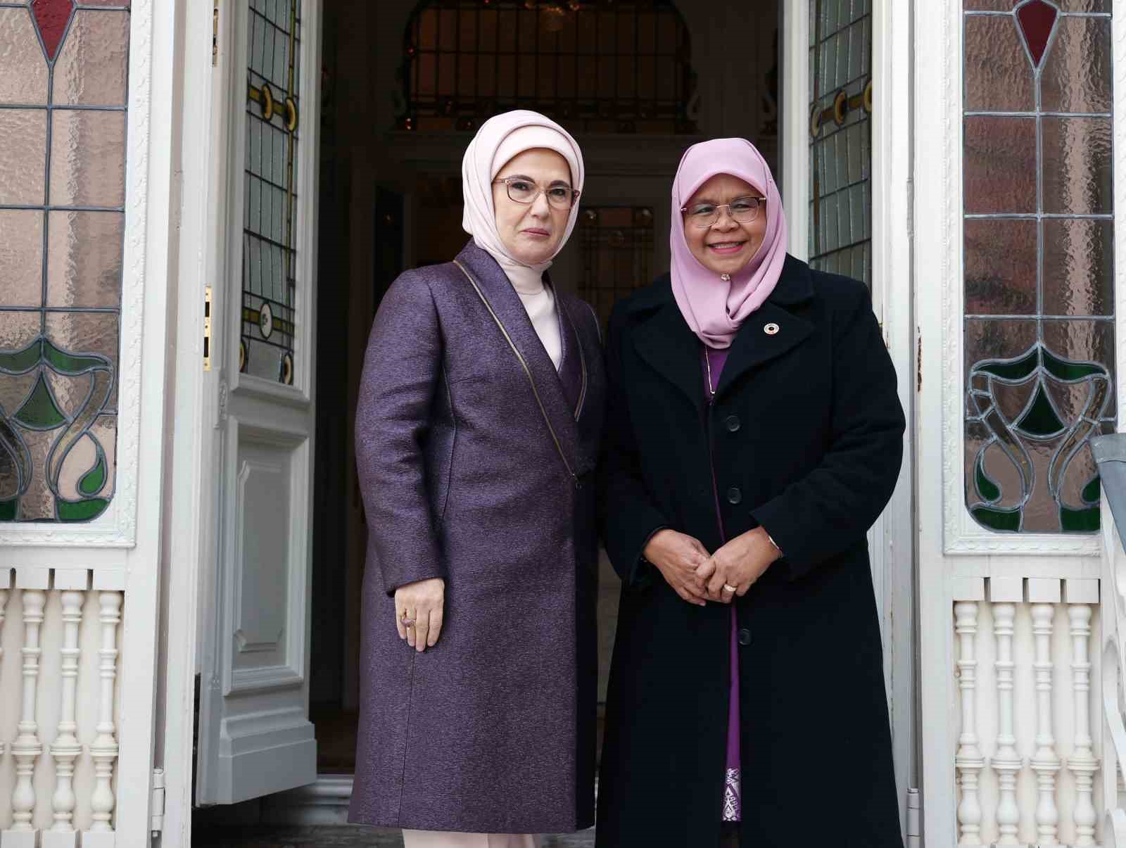 Emine Erdoan, BM Habitat cra Direktr Sharif ile bir araya geldi