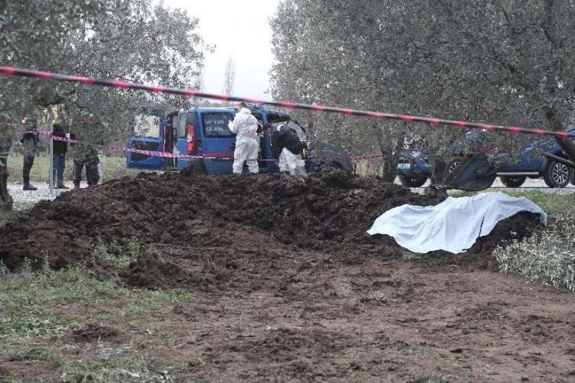 Bursa'da hayvan gübresinin içinde kadn cesedi bulundu - Bursa haber