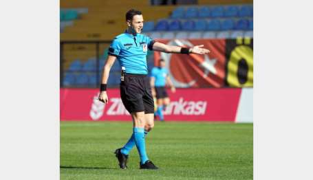 stanbulspor-Kayserispor maçn Murat Erdoan yönetecek