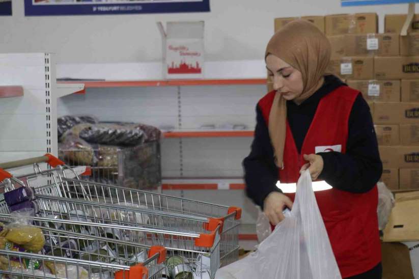 Kzlay, Malatya'da depremzedeler için sosyal market açt - Malatya haber