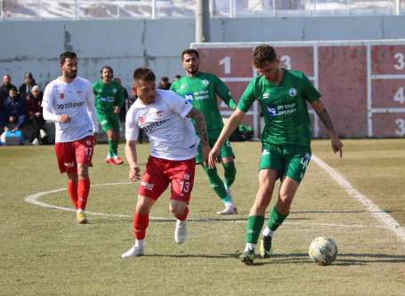 Sivasspor ile Sivas Belediyespor yardm maçnda karlat