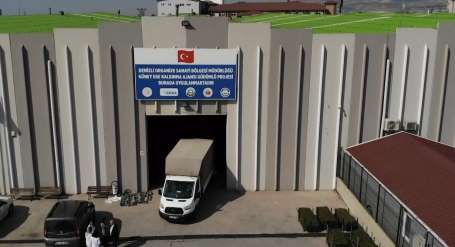 Denizli OSB'de depremzedeler için tam teekküllü çadrlar üretildi