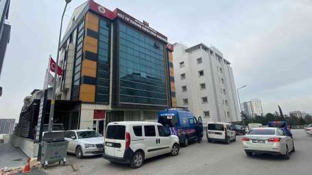 Bursa'da hayvan gübresinin içinde çkan kadn cesediyle alakal fla gelime