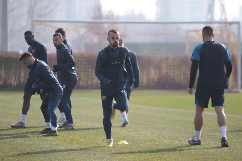Miguel Cardoso: stanbulspor maçndan 3 puan almak istiyoruz - Kayseri haber