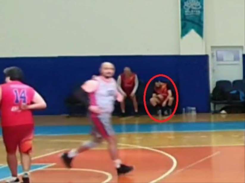 Bursa'ya turnuva için gelen eski basketbolcu fenalaarak hayat kaybetti - Bursa haber