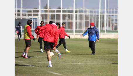 Sivasspor, Adana Demirspor maçna iddial hazrlanyor