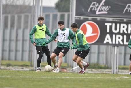 Bursaspor topa sahip olma çalmas yapt