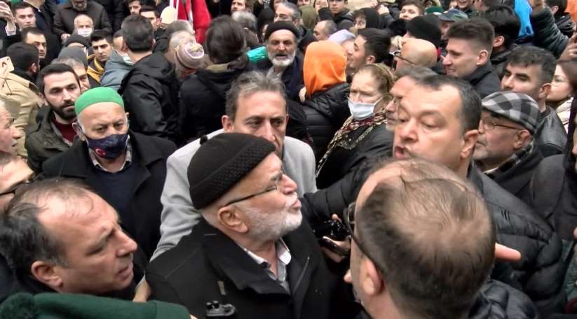 Ekrem mamolu Bursa Kapal Çarda Bakan Erdoan sloganlaryla karland - Bursa haber