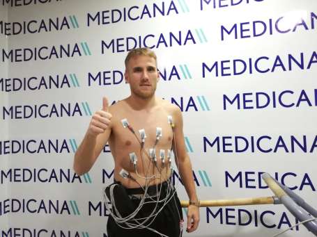 Sivasspor'un yeni transferi Samu Saiz salk kontrolünden geçti