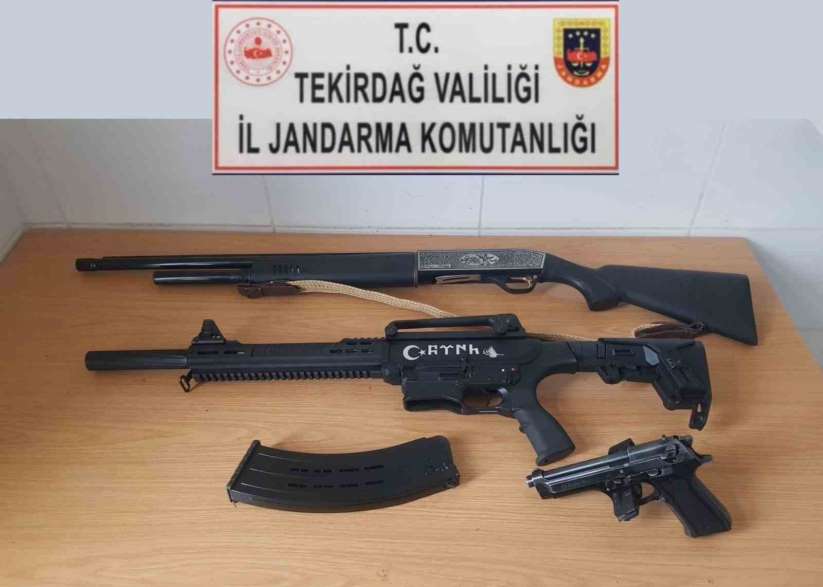 Jandarmann huzur uygulamasnda uyuturucu ve silah ele geçirildi - Tekirda haber