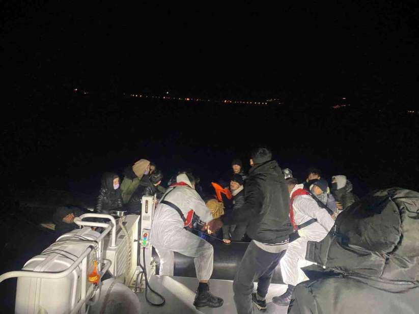 Ayvack açklarnda Yunan unsurlarnca ölüme terk edilen 39 kaçak göçmen kurtar - Çanakkale haber