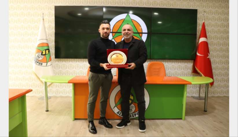 Alanyaspor, Teknik Direktör Farioli ile yollarn ayrldn açklad - Antalya haber