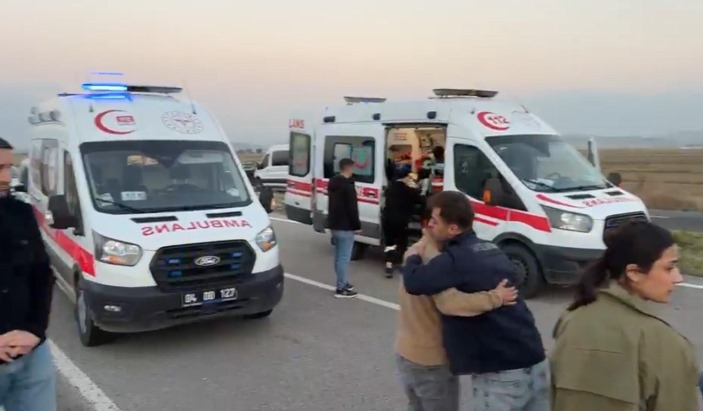 Düğün davetiyesi götürdükleri araç takla attı; 3'ü çocuk 6 yaralı