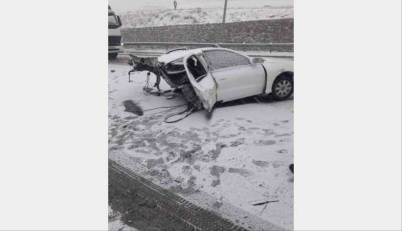 Bitlis'te trafik kazası: 2 yaralı