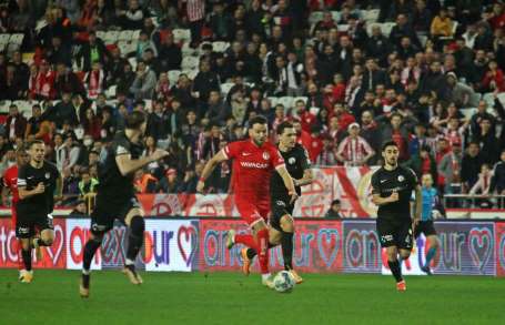 Spor Toto Süper Lig: FTA Antalyaspor: 1 - Ümraniyespor: 1