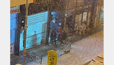 ran'da meydana gelen deprem Van ve Hakkari'de de hissedildi