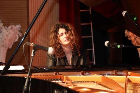 Dünyaca ünlü piyanist Anjelika Akbar Ordu'da konser verdi