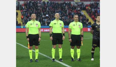 Alanyaspor - Sivasspor maçnda Yiit Arslan düdük çalacak