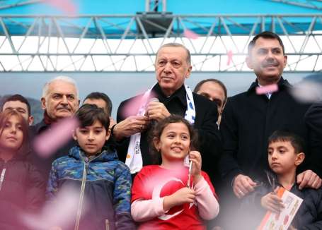 Çevre, ehircilik ve klim Deiiklii Bakan Murat Kurum: Birileri stanbul'da