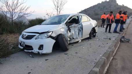 Tokat'ta gizli buzlanma zincirleme kazaya neden oldu: 9 yaral