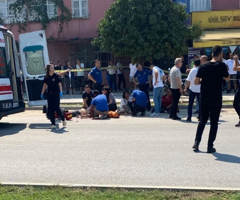 Duruşma öncesi karşılaşan aileler arasında silahlı kavga: 1 ölü, 7 yaralı- Yeniden