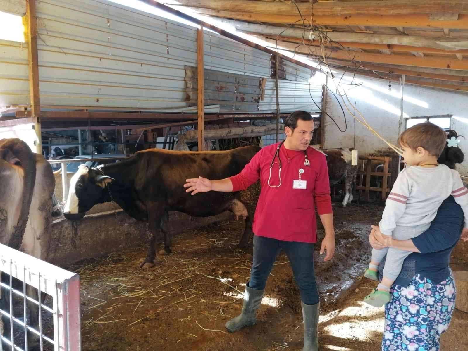 Çiftçi eitimleri devam ediyor
