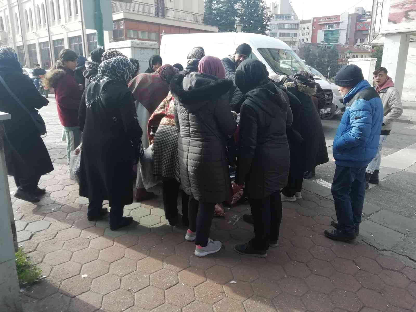 Eskiehir'de '20 liralk kazak' izdiham

